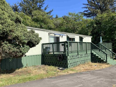 /international/us/175-bonnie-lane-crescent-city-ca-110095914000/