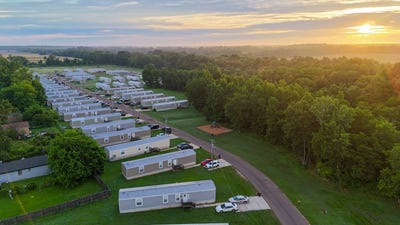 /international/us/100-whisper-ridge-lane-canton-ms-110101685464/