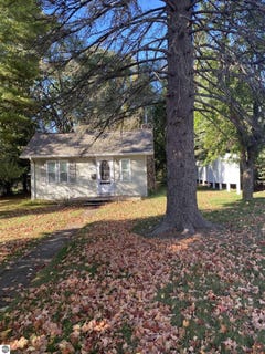 /international/us/195-fremont-street-west-branch-mi-110102781639/