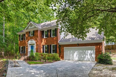 /international/us/605-giles-court-matthews-nc-110101257102/?lang=en