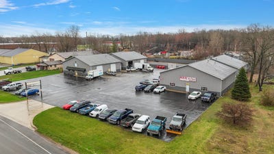 /international/us/3319-dove-street-port-huron-al-110107603336/