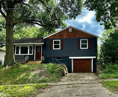 /international/us/606-n-3rd-street-oskaloosa-ia-110103598416/