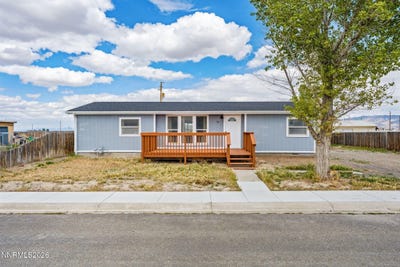 /international/us/325-carson-road-battle-mountain-nv-110106985552/