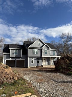 /international/us/47-brookview-drive-glastonbury-ct-110099106200/