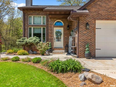 /international/us/4903-s-lake-camelot-drive-mapleton-il-110108338964/