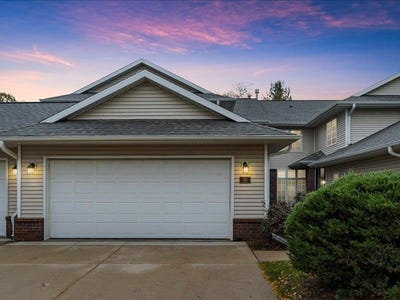 /international/us/56-pentire-circle-iowacity-ia-110099968896/