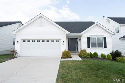 /international/us/30-panda-court-house-springs-mo-110105780176/