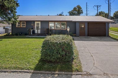 /international/us/313-laura-street-howells-ne-110120515834/