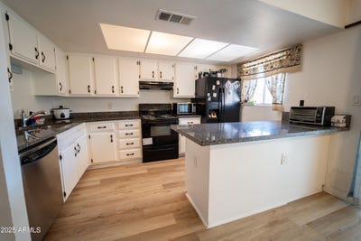 /international/us/6337-n-49th-avenue-glendale-az-110092646622/