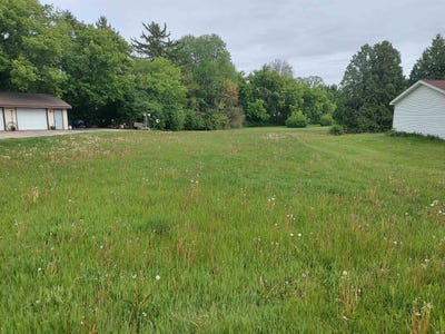 /international/us/1239a-w-south-park-avenue-oshkosh-wi-110108398290/