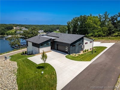 /international/us/1150-normandy-road-osage-beach-mo-110094137382/