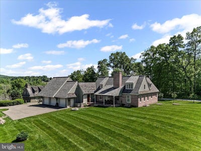 /international/us/103-orchard-hill-lane-elverson-pa-110099770694/