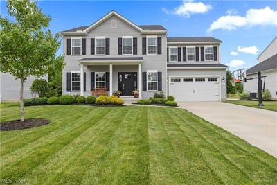 /international/us/8109-ashford-circle-north-ridgeville-oh-110108295168/