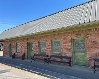 /international/us/103-e-gallatin-street-adairville-ky-110098560555/?lang=zh-tw