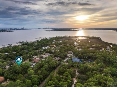 /international/us/16560-innerarity-pt-rd-pensacola-fl-110120589637/
