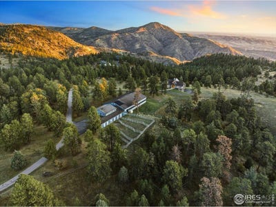 /international/us/20682-falcon-wing-rd-indian-hills-co-110103235503/