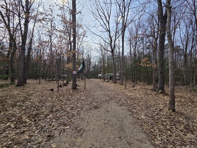 /international/us/6-mile-road-irons-mi-110106924284/