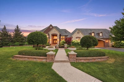 /international/us/67729-seven-lakes-court-washington-twp-mi-110108629918/
