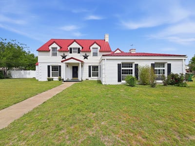 /international/us/609-e-main-street-hamilton-tx-110107486274/