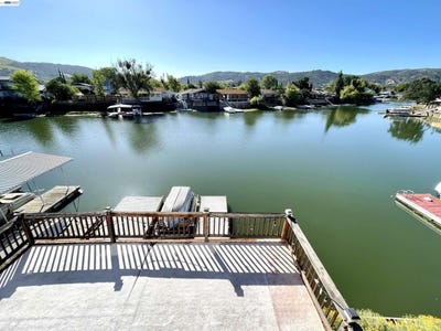 /international/us/668-keys-blvd-clearlake-oaks-ca-110107084587/