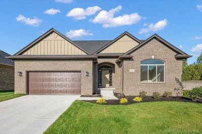 /international/us/56689-via-bellano-street-macomb-mi-110102358701/