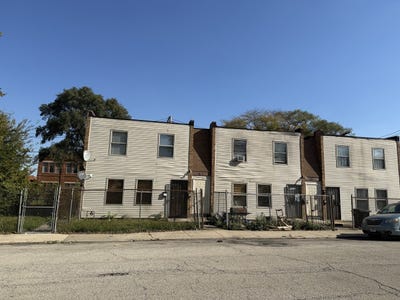 /international/us/7743-s-stewart-avenue-s-chicago-il-110120768375/