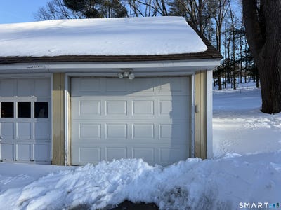 /international/us/garage-1-bay-rental-249-felt-road-south-windsor-ct-110105700516/