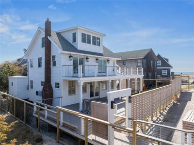 /international/us/105-clipper-road-corneille-estates-ny-110107801204/