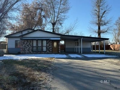 /international/us/209-e-2nd-st-alturas-ca-110104906835/