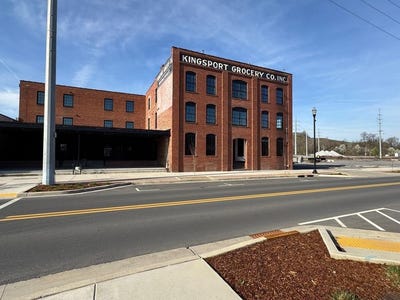 /international/us/453-e-main-kingsport-tn-110104292989/