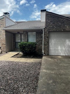 /international/us/219-mccarley-place-mckinney-tx-110101049688/