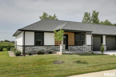 /international/us/2813-n-23rd-street-quincy-il-110100996401/