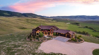 /international/us/11373-hat-six-road-casper-wy-110108387010/