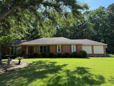 /international/us/96-clark-hill-drive-eufaula-al-110105278324/