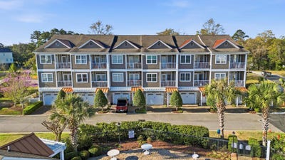 /international/us/122-oyster-bay-dr-murrells-inlet-sc-110106523910/
