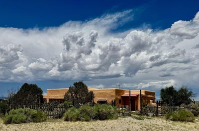 /international/us/148-west-romero-road-ranchos-de-taos-nm-110100993867/