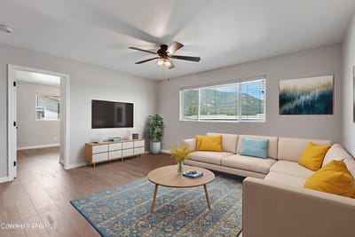 /international/us/1313-n-division-ave-sandpoint-id-110098465074/