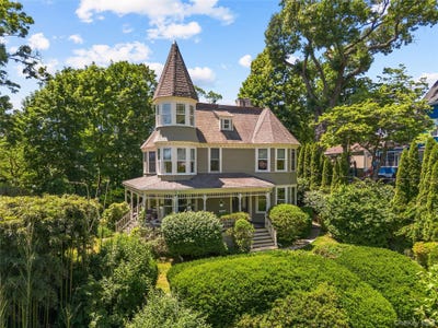 /international/us/19-howe-place-bronxville-ny-110108678625/
