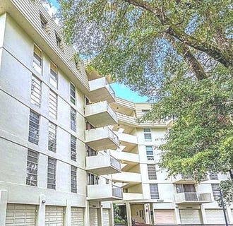/international/us/1717-nw-23rd-avenue-gainesville-fl-110101508804/