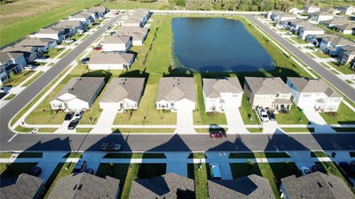 /international/us/5686-barakat-road-zephyrhills-fl-110108585757/