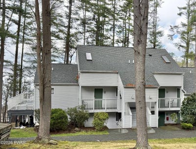 /international/us/601-waterview-lane-greentown-pa-110107432699/