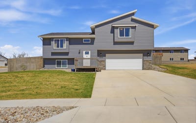 /international/us/3300-enfield-loop-rd-rapid-city-sd-110107433050/