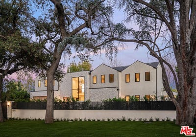 /international/us/5064-encino-ave-encino-ca-110108471410/
