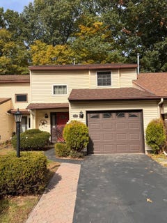 /international/us/145-tallow-wood-dr-clifton-park-ny-110120529320/