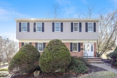 /international/us/68-colgate-ave-paramus-boro-nj-110108494405/