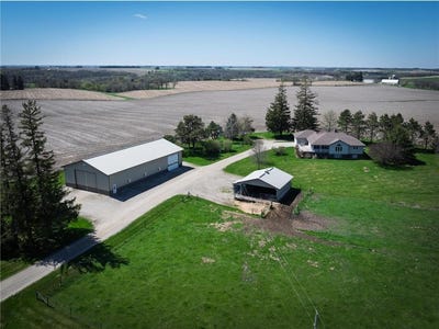 /international/us/33303-county-road-29-peterson-mn-110107568771/