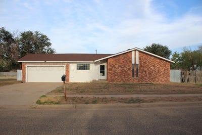/international/us/1212-columbia-avenue-friona-tx-110119729751/