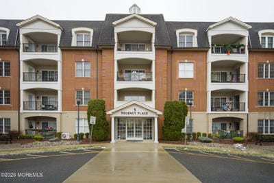 /international/us/319-regency-place-woodbridge-nj-110107930303/