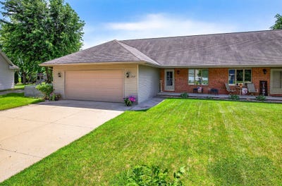 /international/us/2145-gateway-place-neenah-wi-110100939459/
