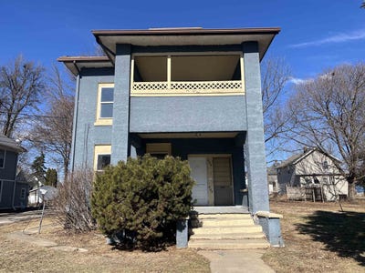 /international/us/404-406-e-prospect-terrace-freeport-il-110106700548/